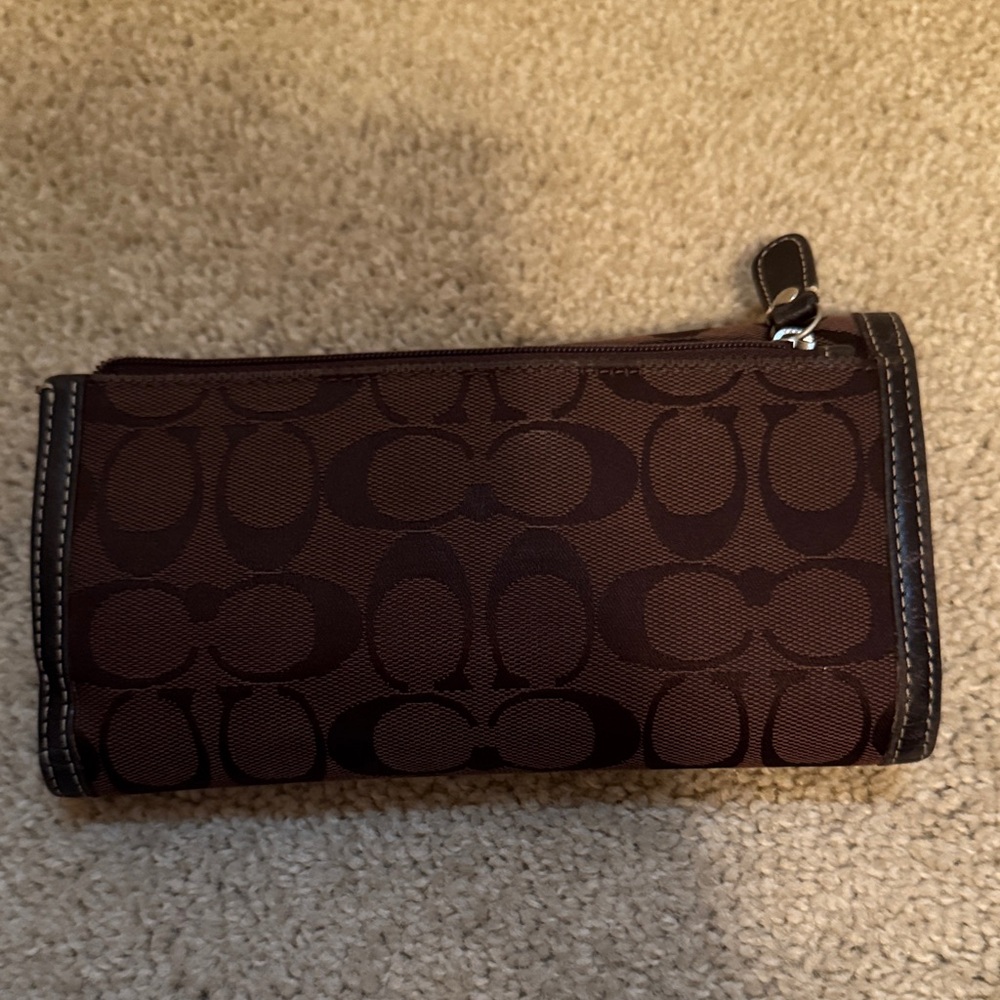 Coach Brown Wallet - Picture 5 of 7